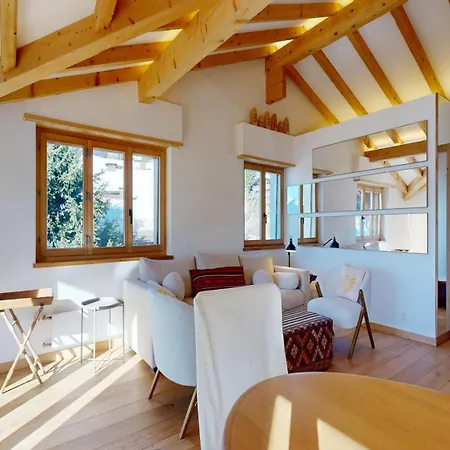 Lägenhet Alpine Charm And Modern Comfort In